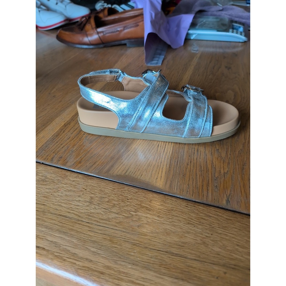 Dolce Vita Women's Alameda Sandal Silver Size 9 Buckle, Hook & Loop Comfort EUC - Picture 4 of 10